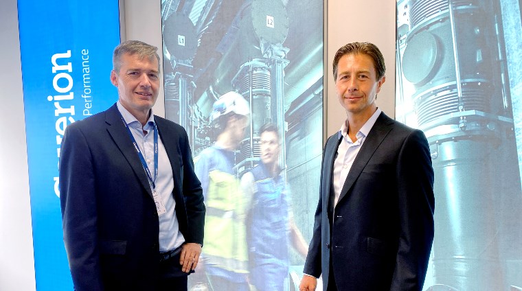 Juha Mennander Caverion and Raphael Cameron CEO RPH Linc.jpg