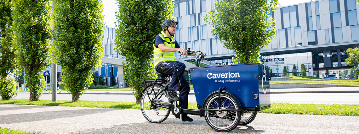 Employee on bicycle_panorama.png